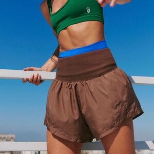 FP Movement Carpe Diem Shorts - Size M 

Color: black walnut